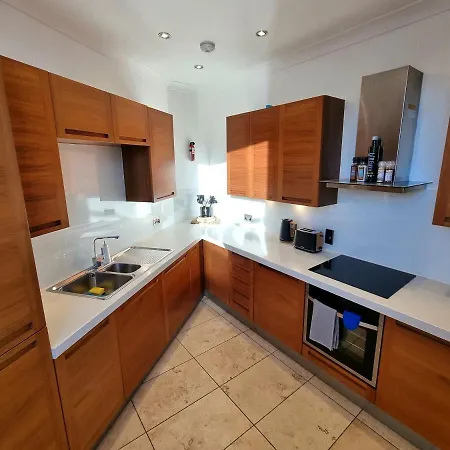 Luxury 2 Bedroom City Centre Apartment With Panoramic Views And High Ceilings Aberdeen Buitenkant foto